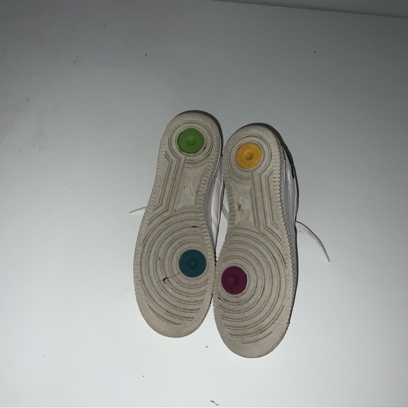 Nike White and Black Athletic Shoes - Picture 4 of 5